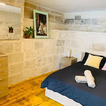 Serenity Qormi Exterior photo